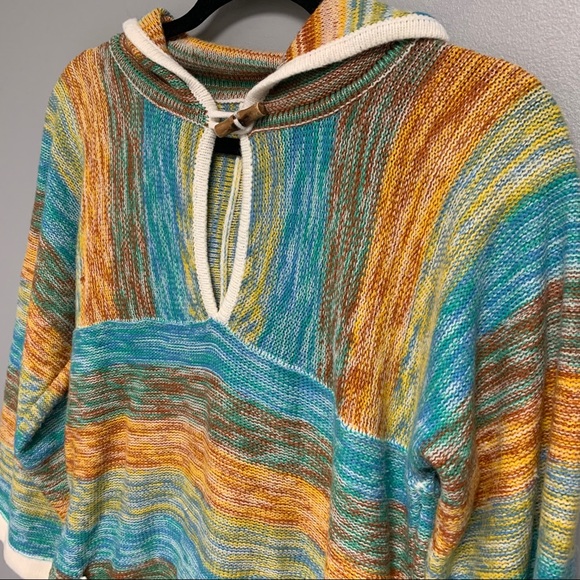 Vintage 1970s women’s Hooded  Flare Sleeve sweater - Picture 3 of 10